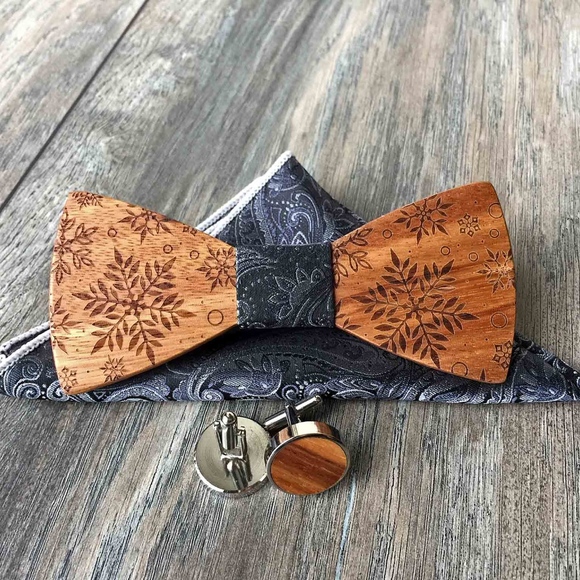 Men’s Wooden Bow Tie - Picture 1 of 8